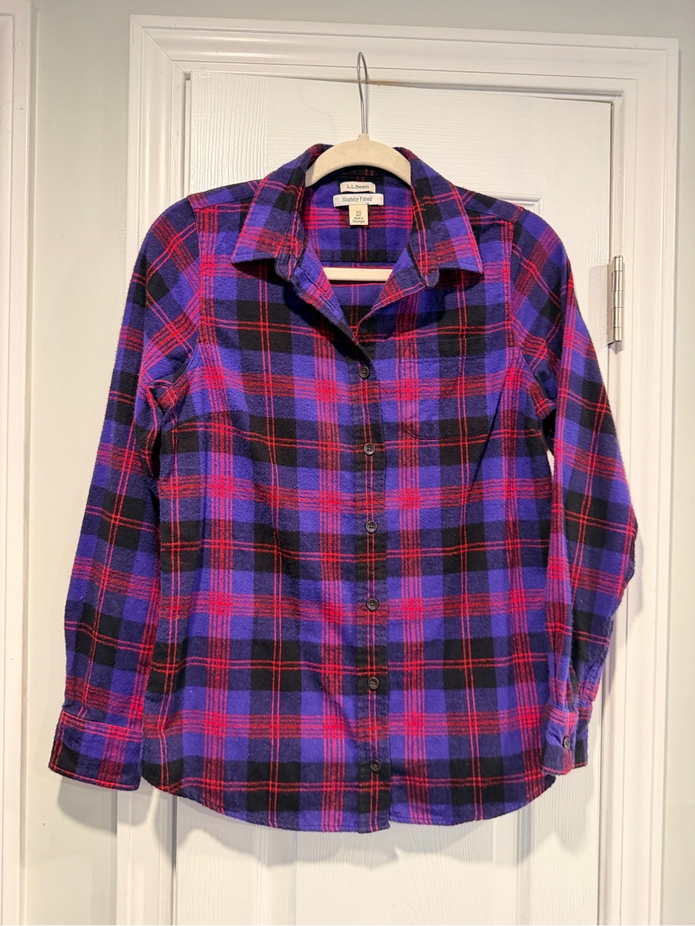 L.L.Bean Size XS Slightly Fitted Purple Red Plaid Cotton Classic Flannel Shirt